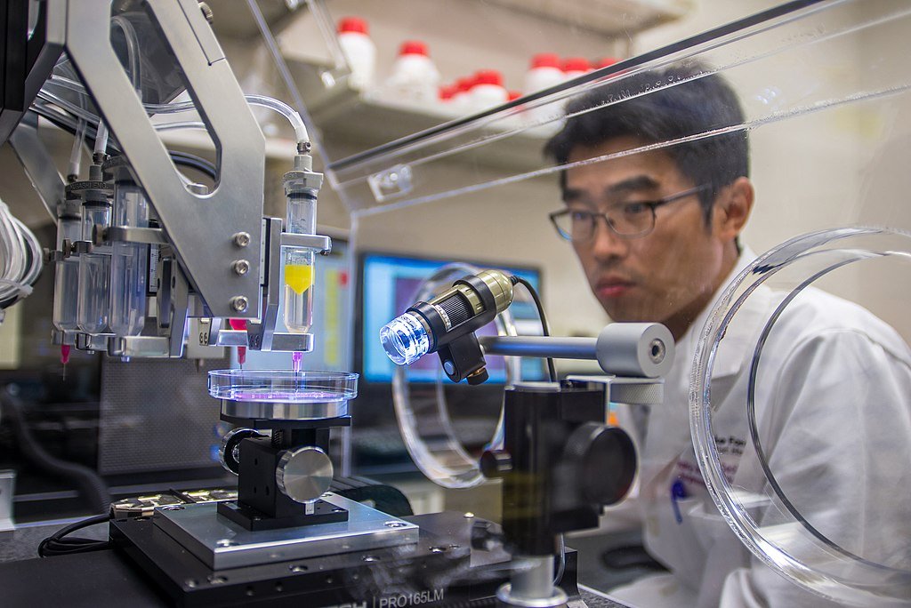 3-D bioprinting to treat injured Soldiers