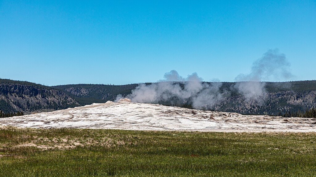 Yellowstone supervolcano