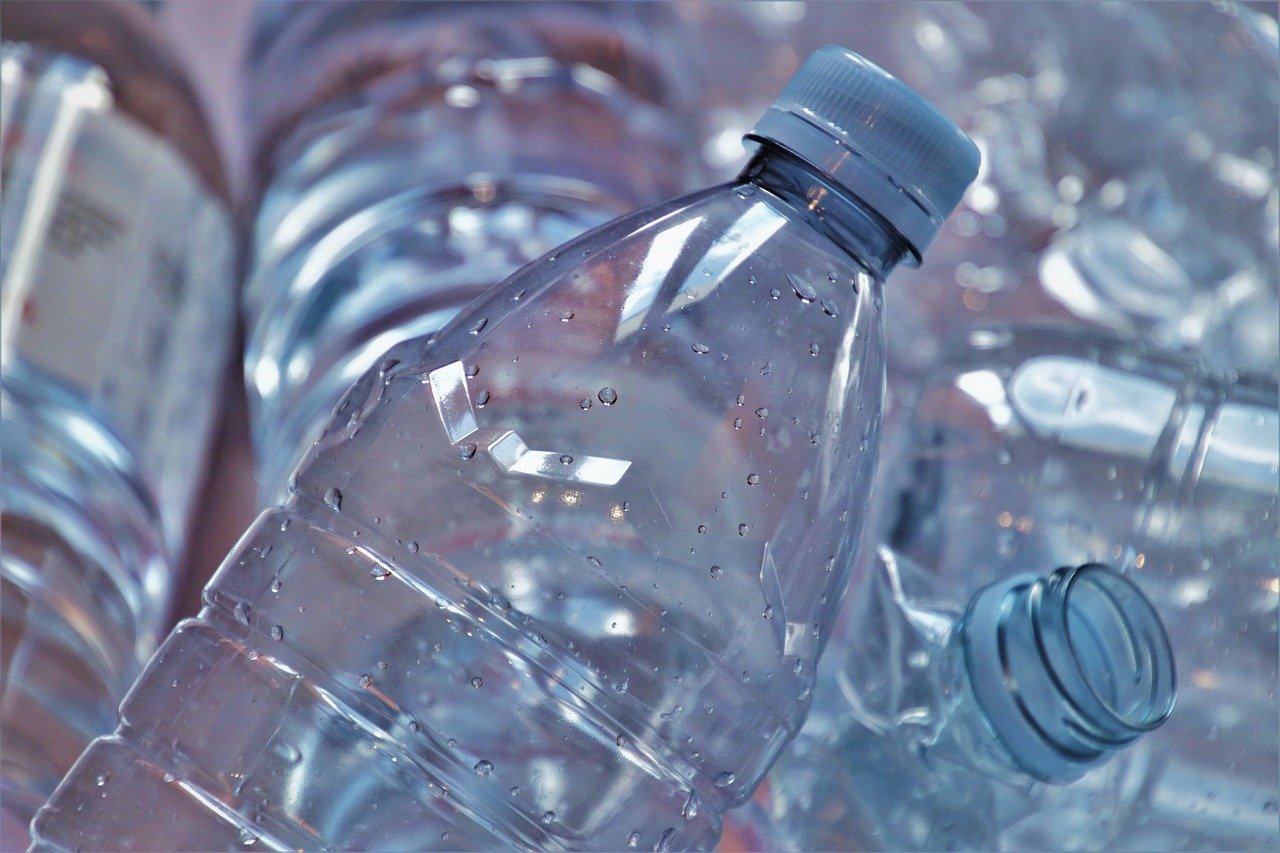 Edible Water Bottles: The Strange but Promising Future of Waste-Free Hydration