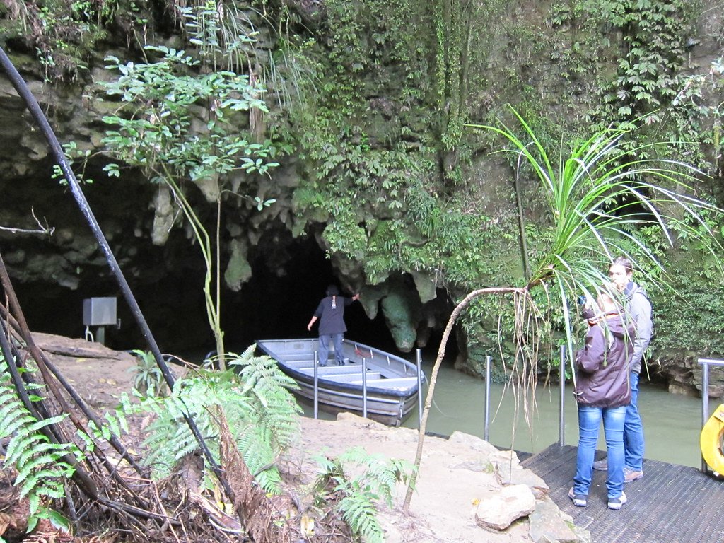 Waitomo Glowworm cave boat.