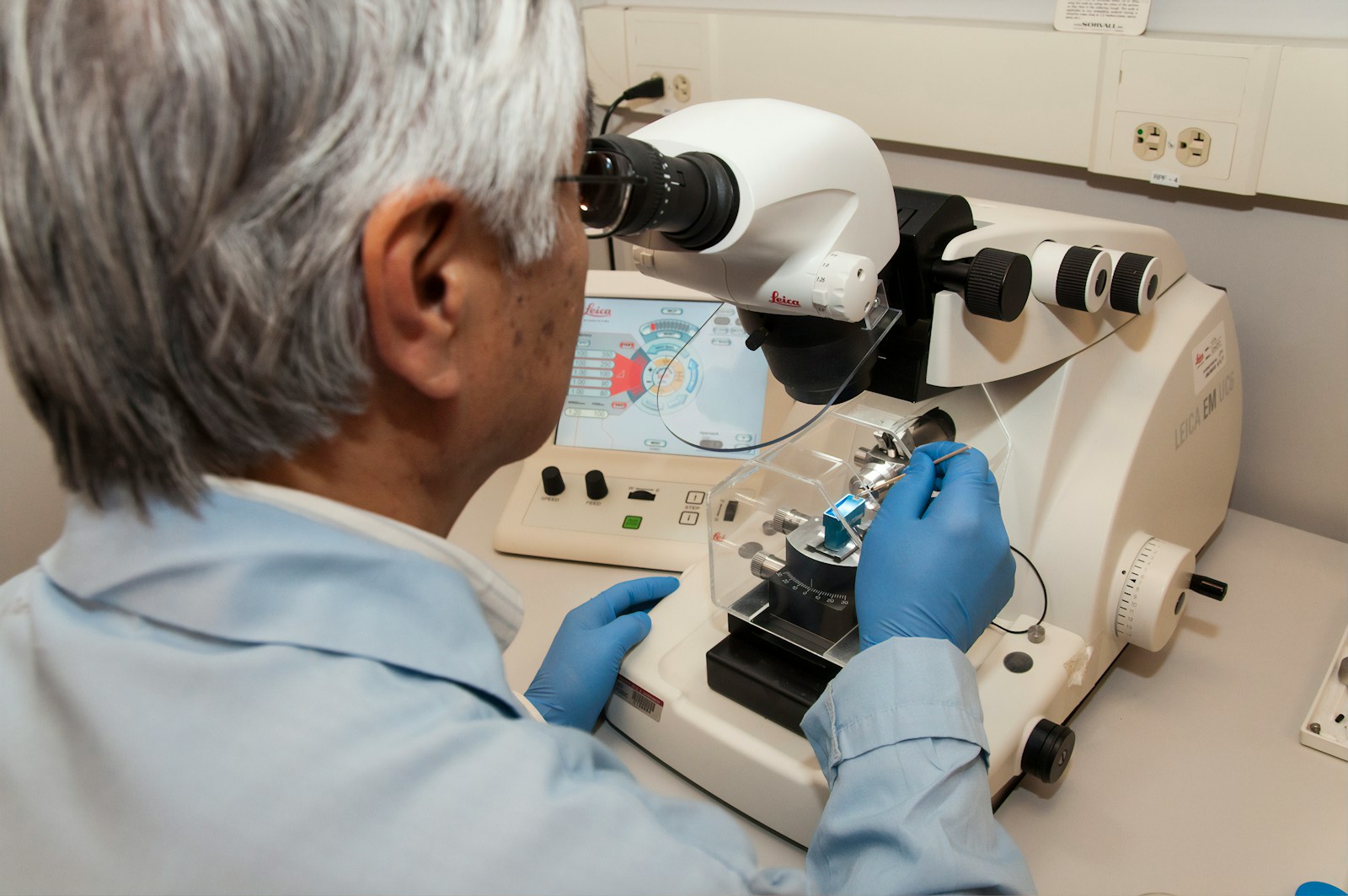 Ben Barres & the Discovery of the Mysterious Plant Compound That Can Treat Cancer