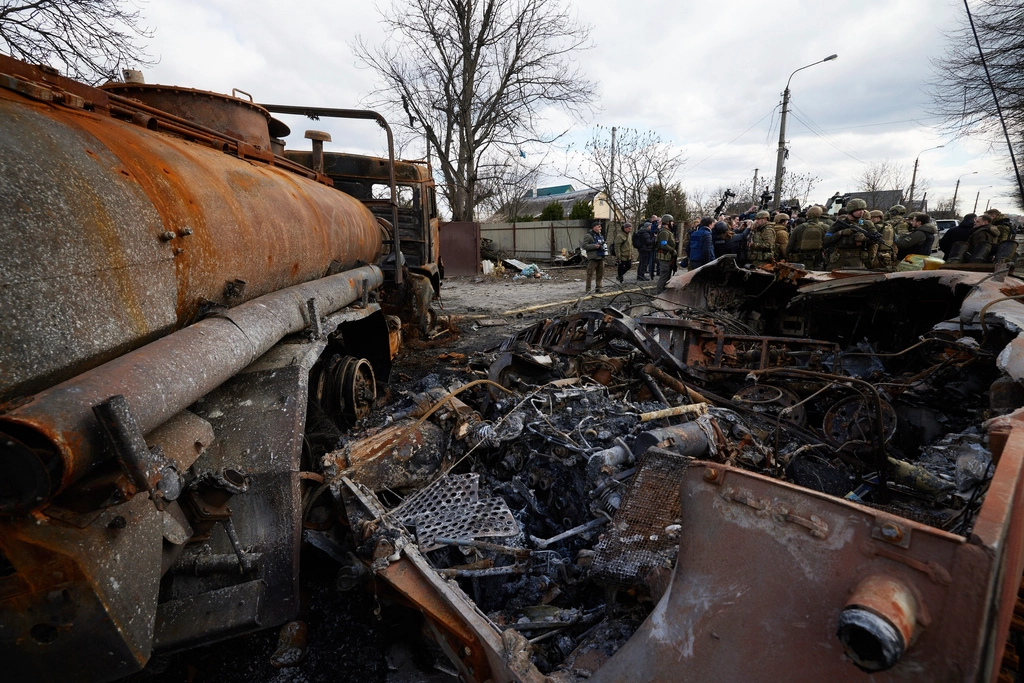 Innovative Technologies in Restoration Efforts (image credits: rawpixel)