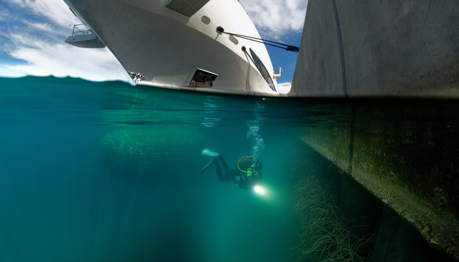 Challenges Facing Coral Reefs in the Philippines (image credits: wikimedia)