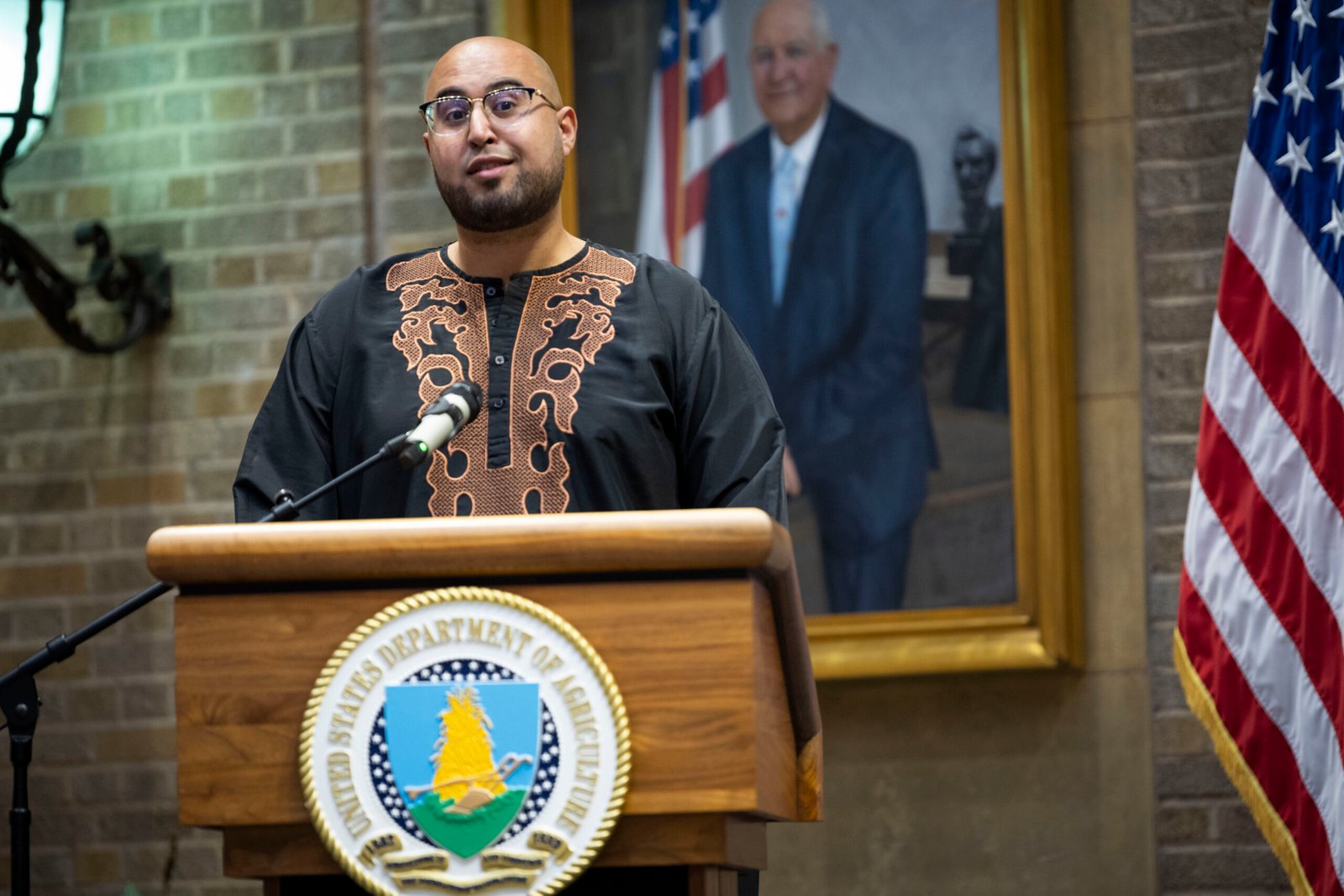 Collaboration with Local Governments (image credits: wikimedia)