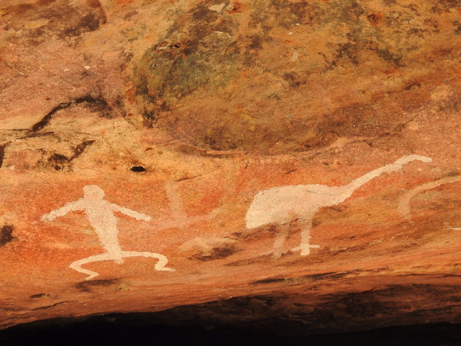 Techniques and Materials Used in Rock Art (image credits: wikimedia)