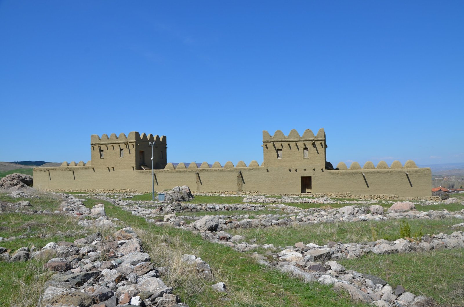 Hattusa: The Capital of the Hittite Empire (image credits: wikimedia)