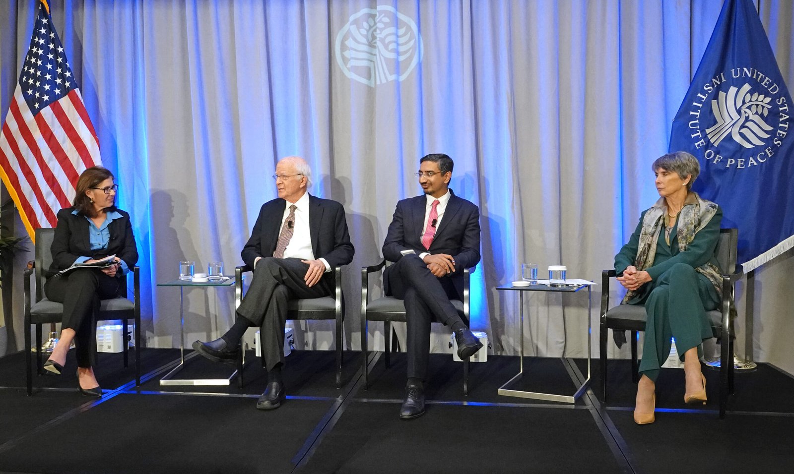 The Observer Effect: Reality's Shapeshifter (image credits: wikimedia)