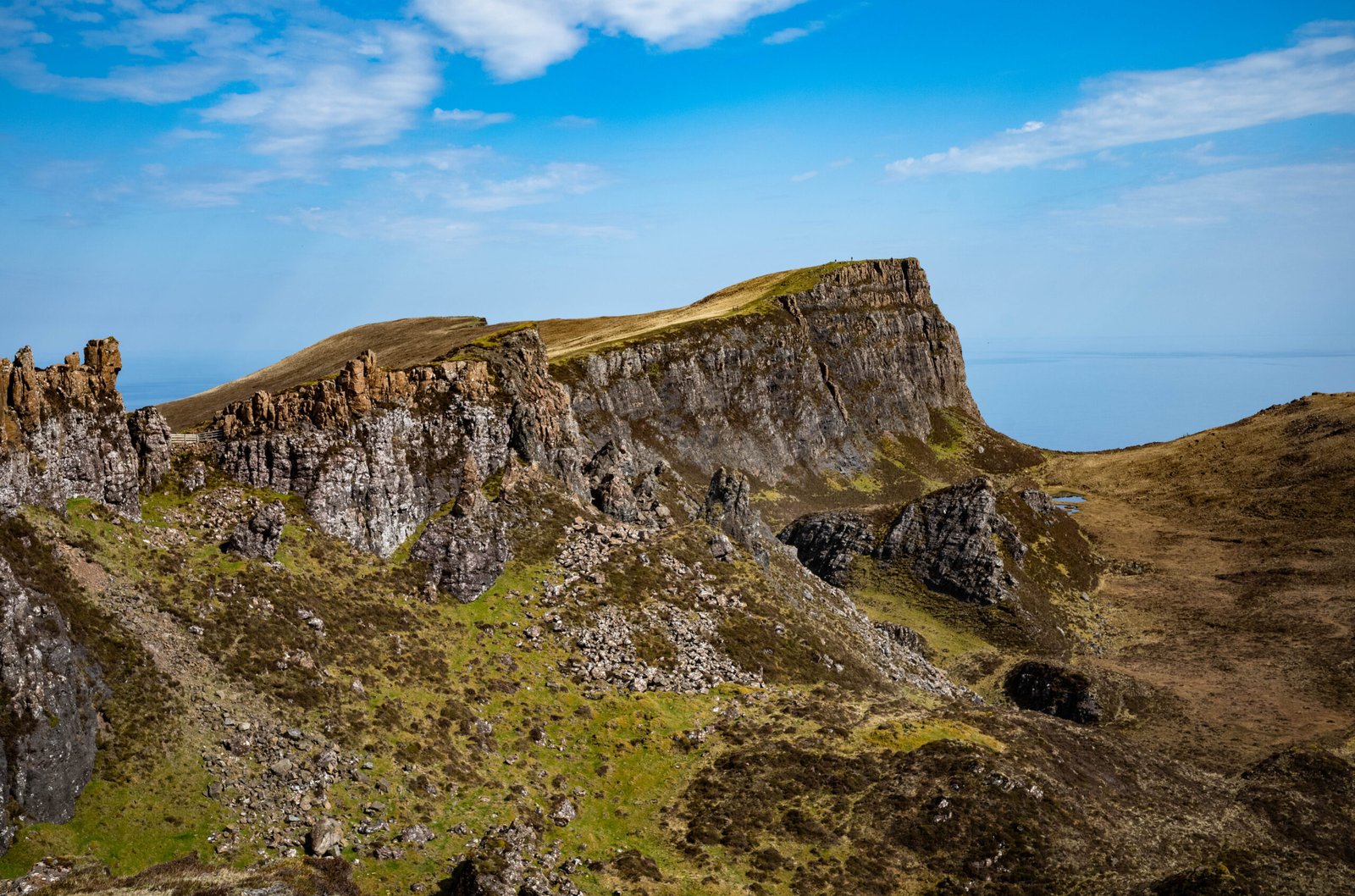 Exploring the Iconic Landscapes (image credits: wikimedia)