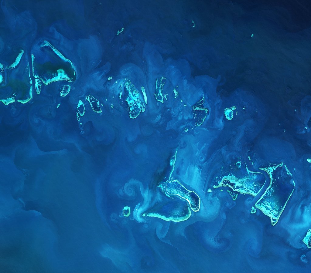Florida's coral reef as seen through satellite imagery.