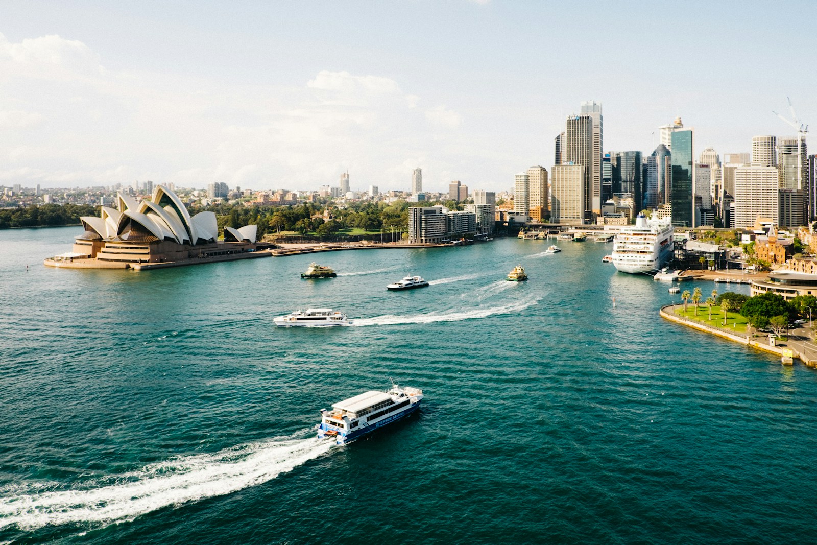 Challenges in Achieving Net-Zero in Australia: Navigating Environmental Regulations