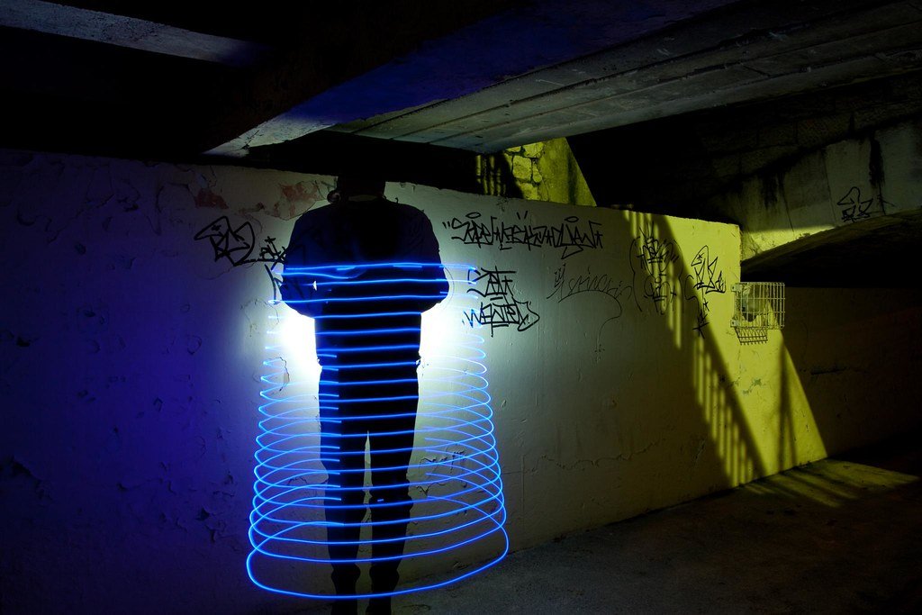 Tunnel teleportation action.