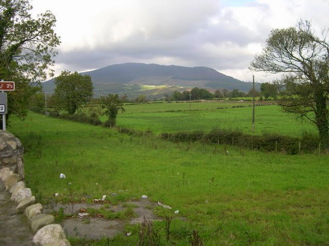 Dinosaurs, Ireland, volcano