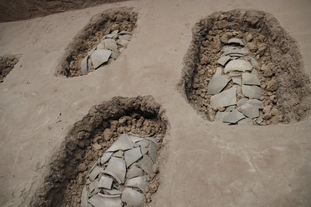 A cluster of neolithic burials next to each other.