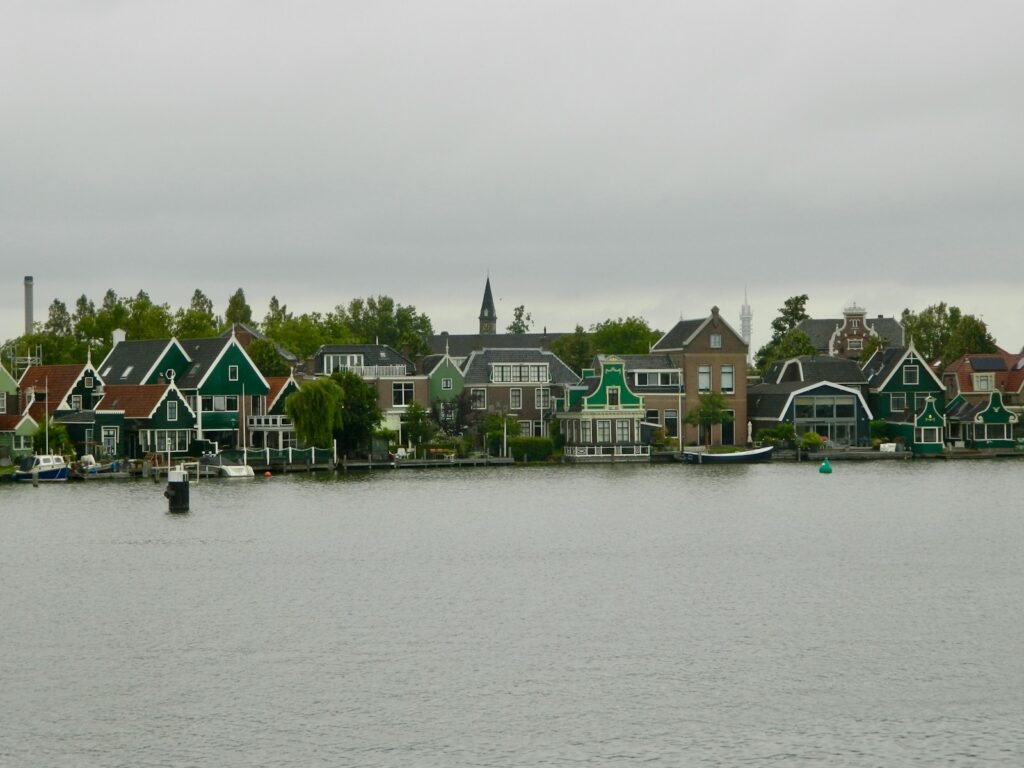 Houses along the water. 