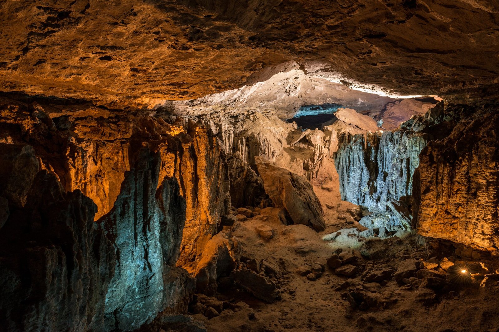 Natural Caves: Sculpted by Time (image credits: wikimedia)