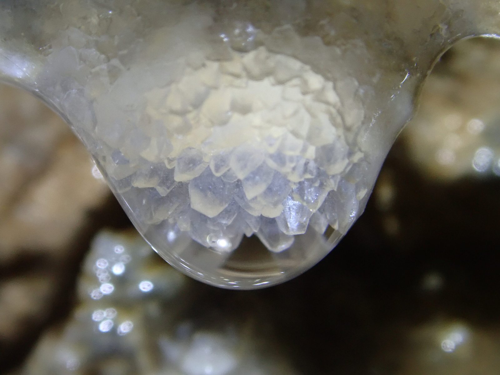 Understanding the Concept of Time Crystals (image credits: wikimedia)