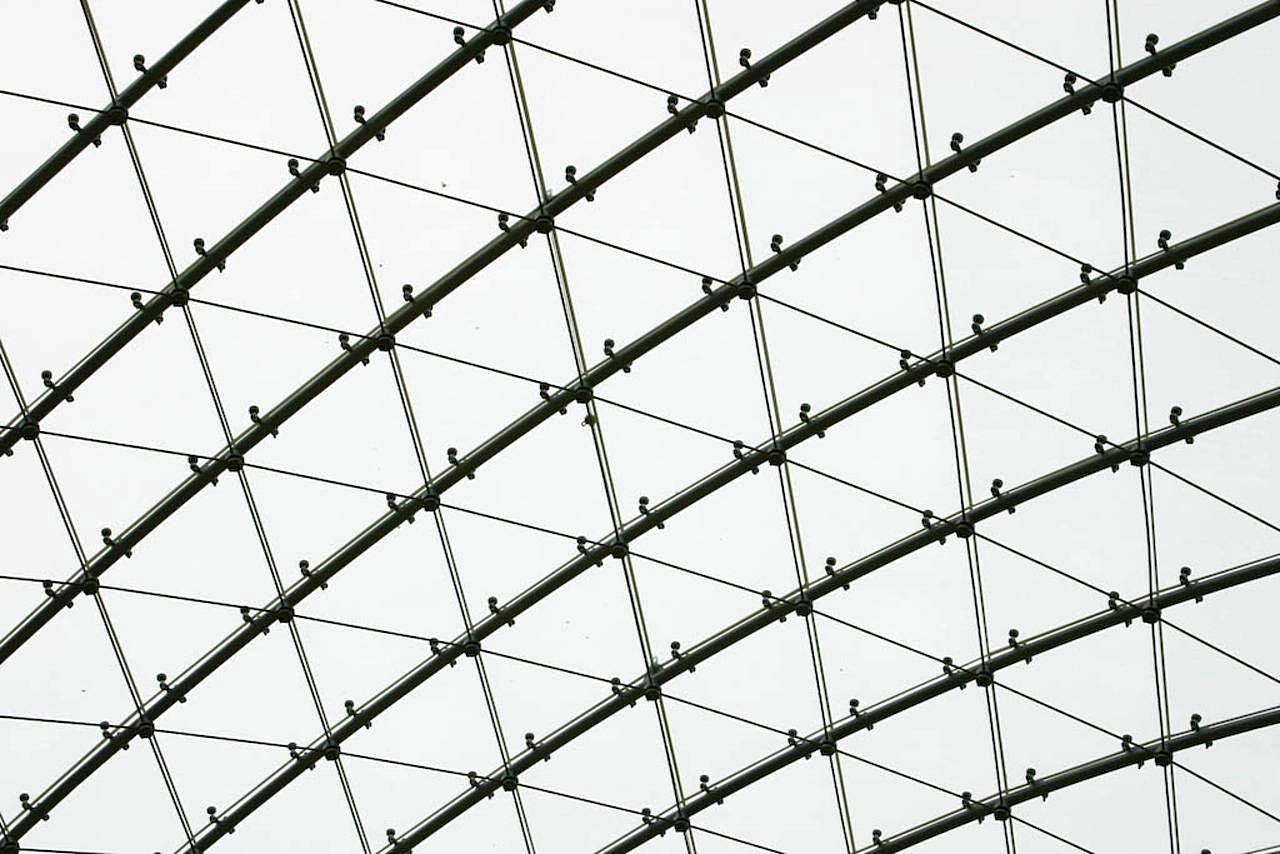 Glass: The Transparent Marvel (image credits: wikimedia)