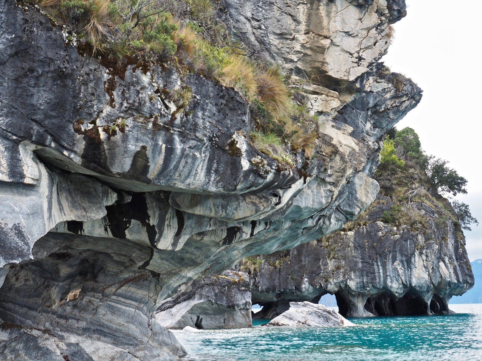 The Marble Caves: Patagonia’s Water-Sculpted Masterpiece (image credits: wikimedia)