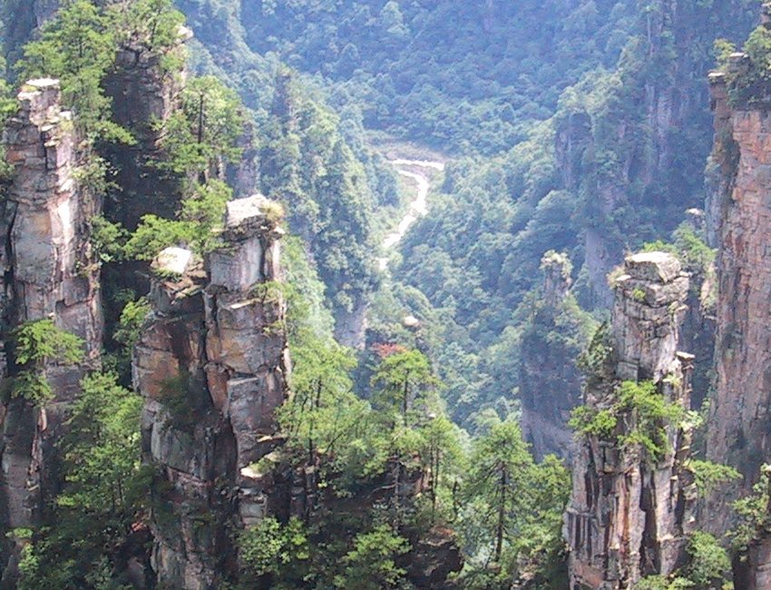 Wulingyuan: China’s Pillars of Stone and Mist (image credits: wikimedia)