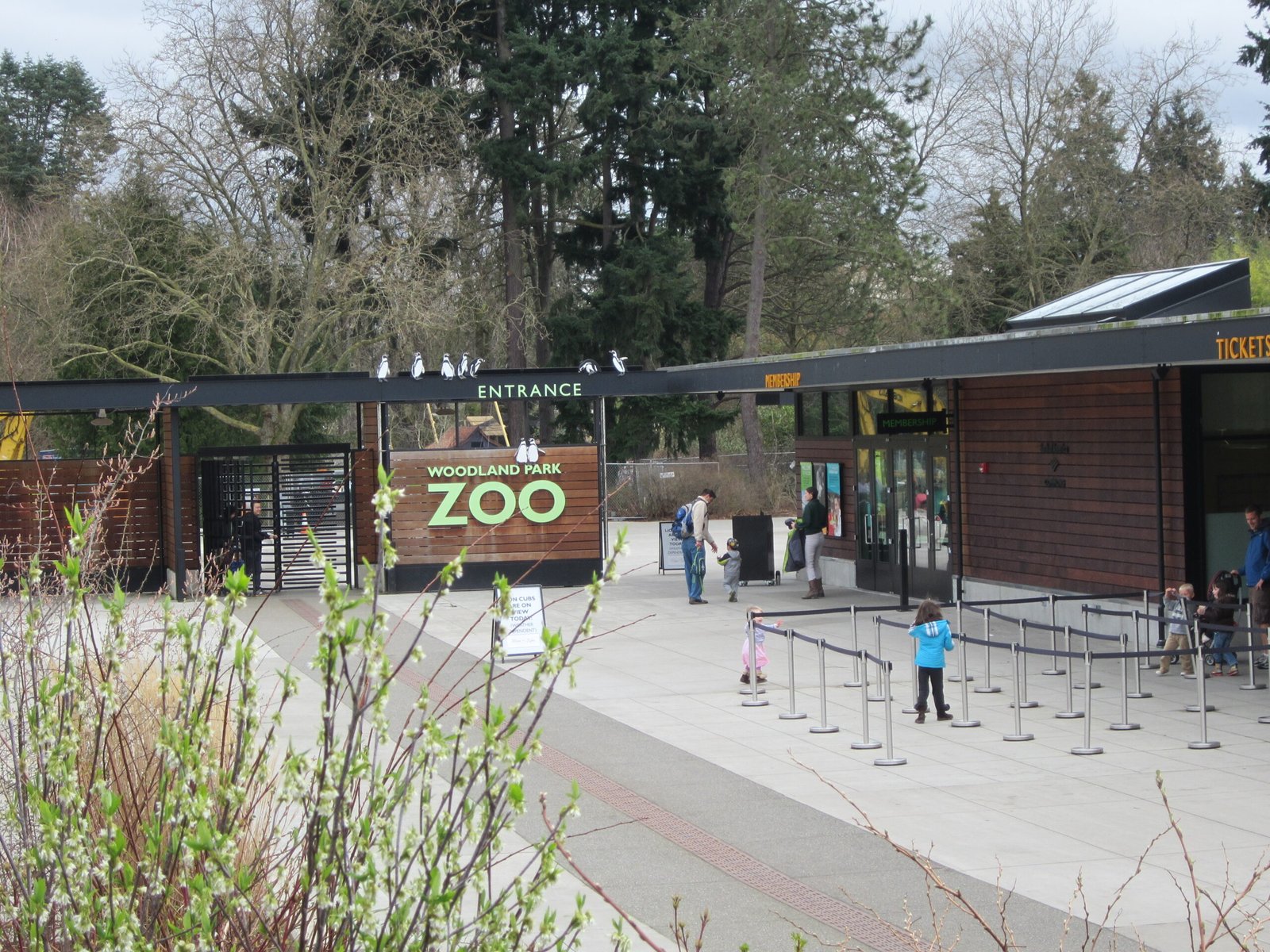Seattle’s Woodland Park Zoo: AI-Driven Nature Exploration and Citizen Science (image credits: wikimedia)