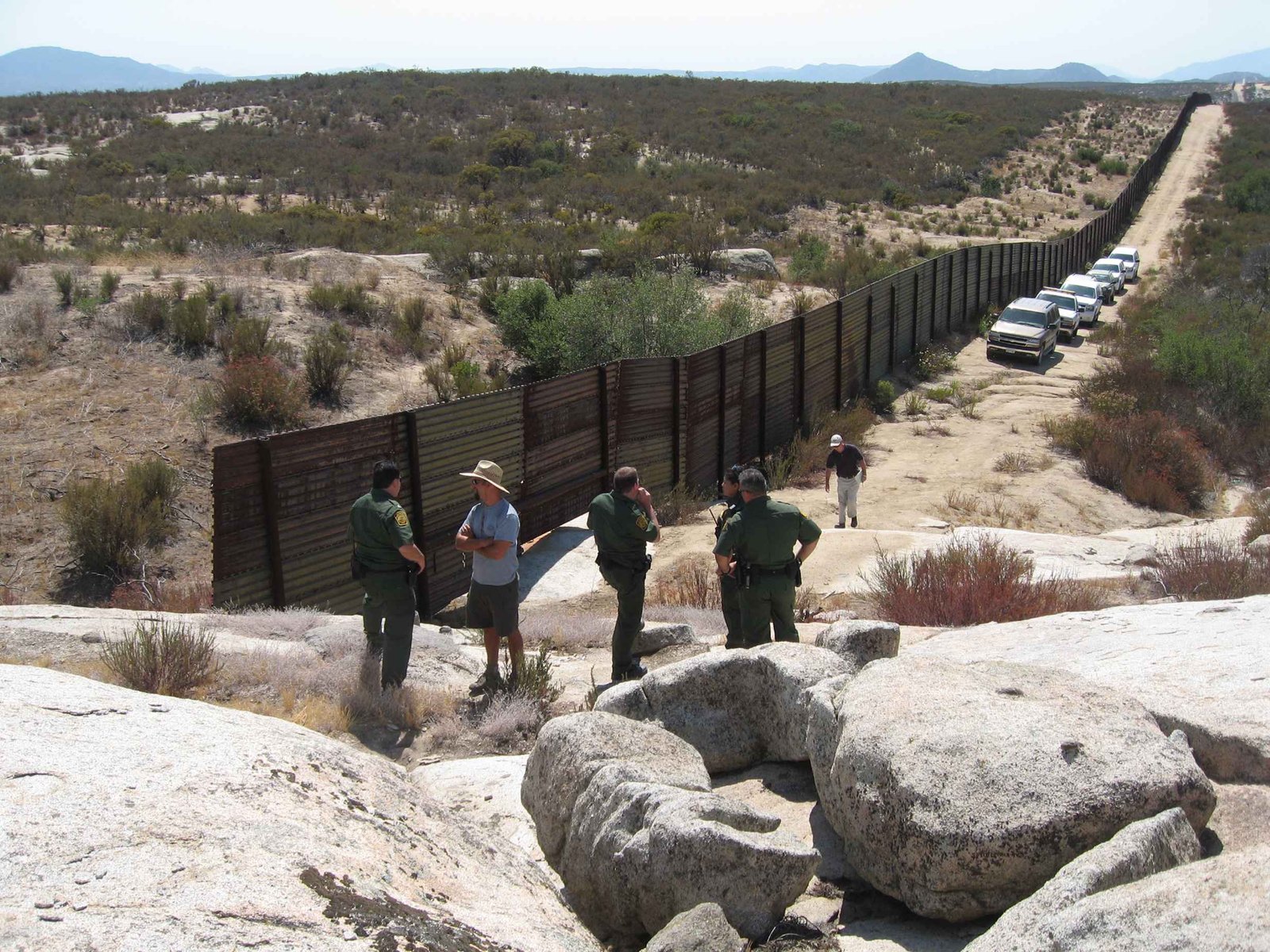 Lessons from Other Borders (image credits: wikimedia)