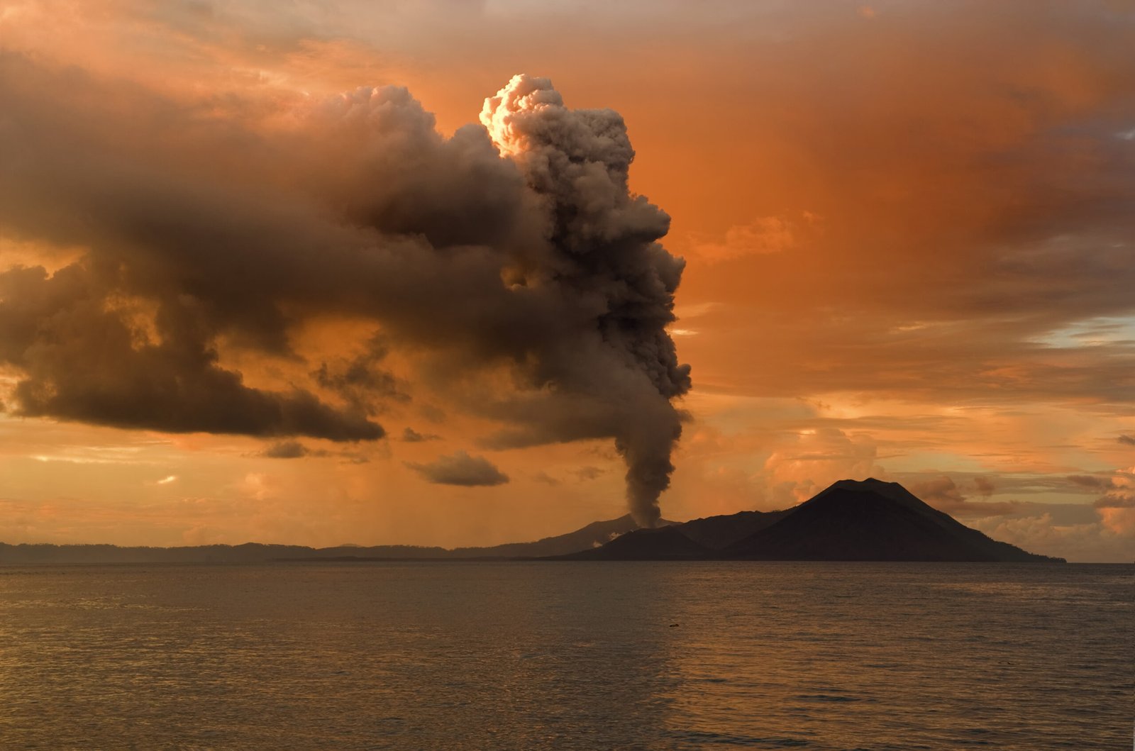 Could the Midwest’s Volcanoes Ever Wake Up? (image credits: wikimedia)