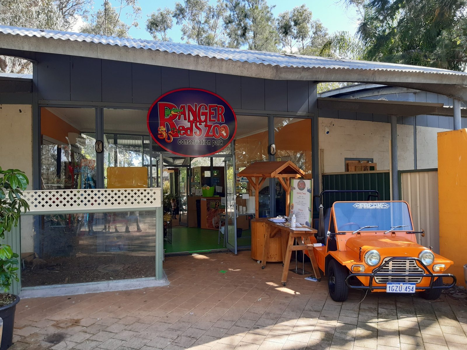 Collaborative Global Networks (image credits: wikimedia)