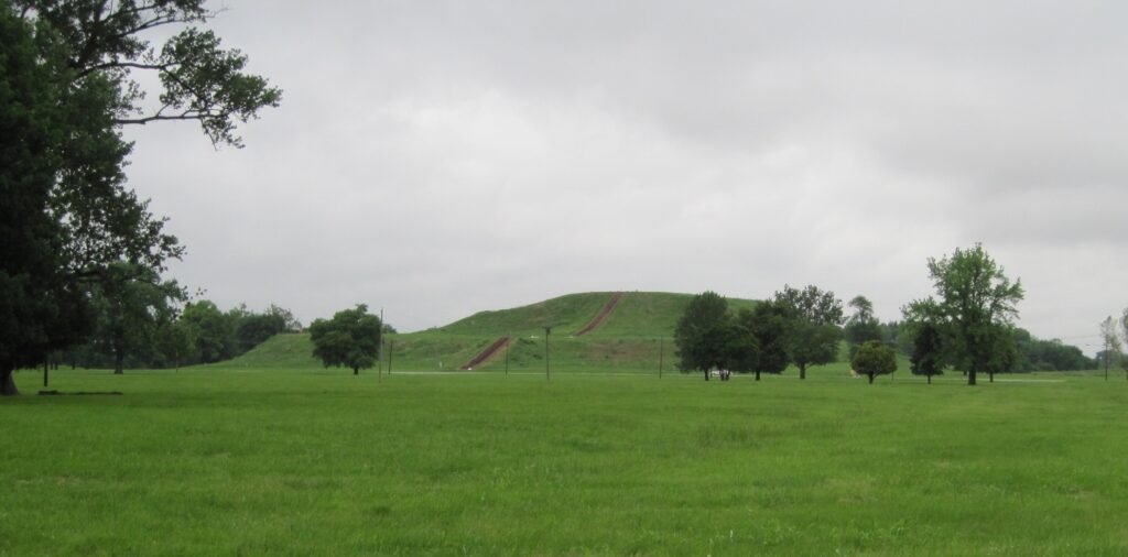 How Did the Builders of Cahokia Move So Much Earth Without the Wheel?
