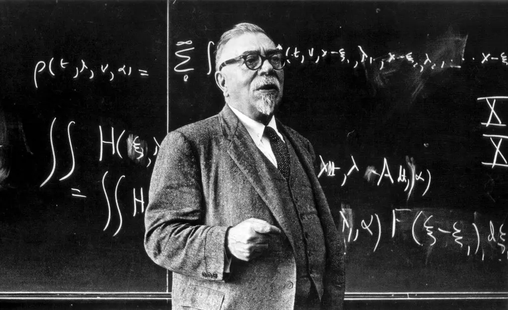 Norbert Wiener: The Father of Cybernetics and Feedback Systems (image credits: wikimedia)