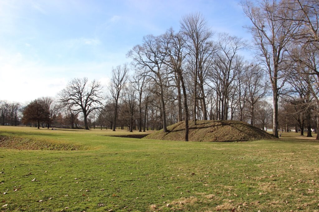 The Newark Earthworks: Ancient Astronomers of the Ohio Valley