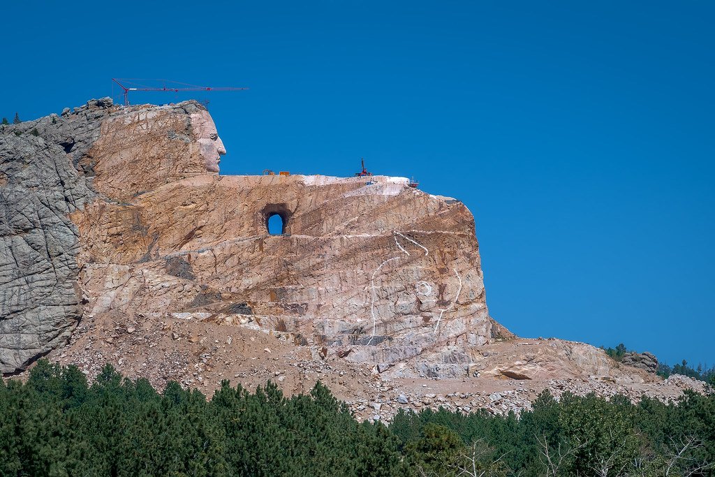 Crazy Horse Memorial (South Dakota). 