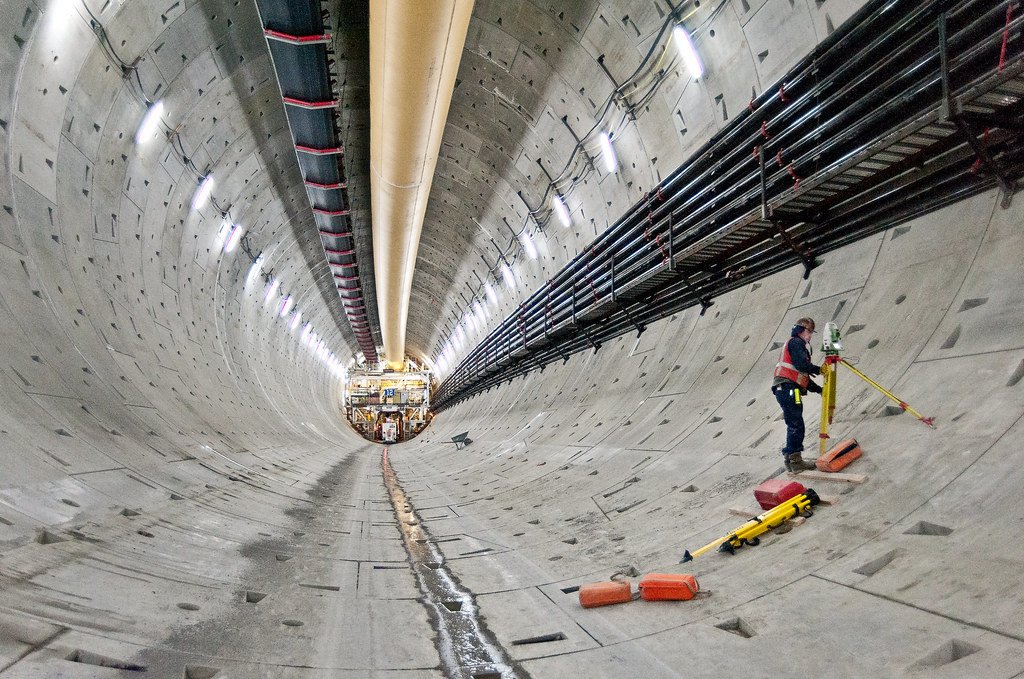 Tunnel.
