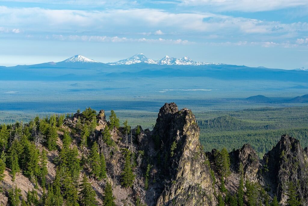 hree Sisters mountain peaks, Mt. Bachelor, Cascade Mountains, Paulina Peak, Newberry National Volcanic Monument