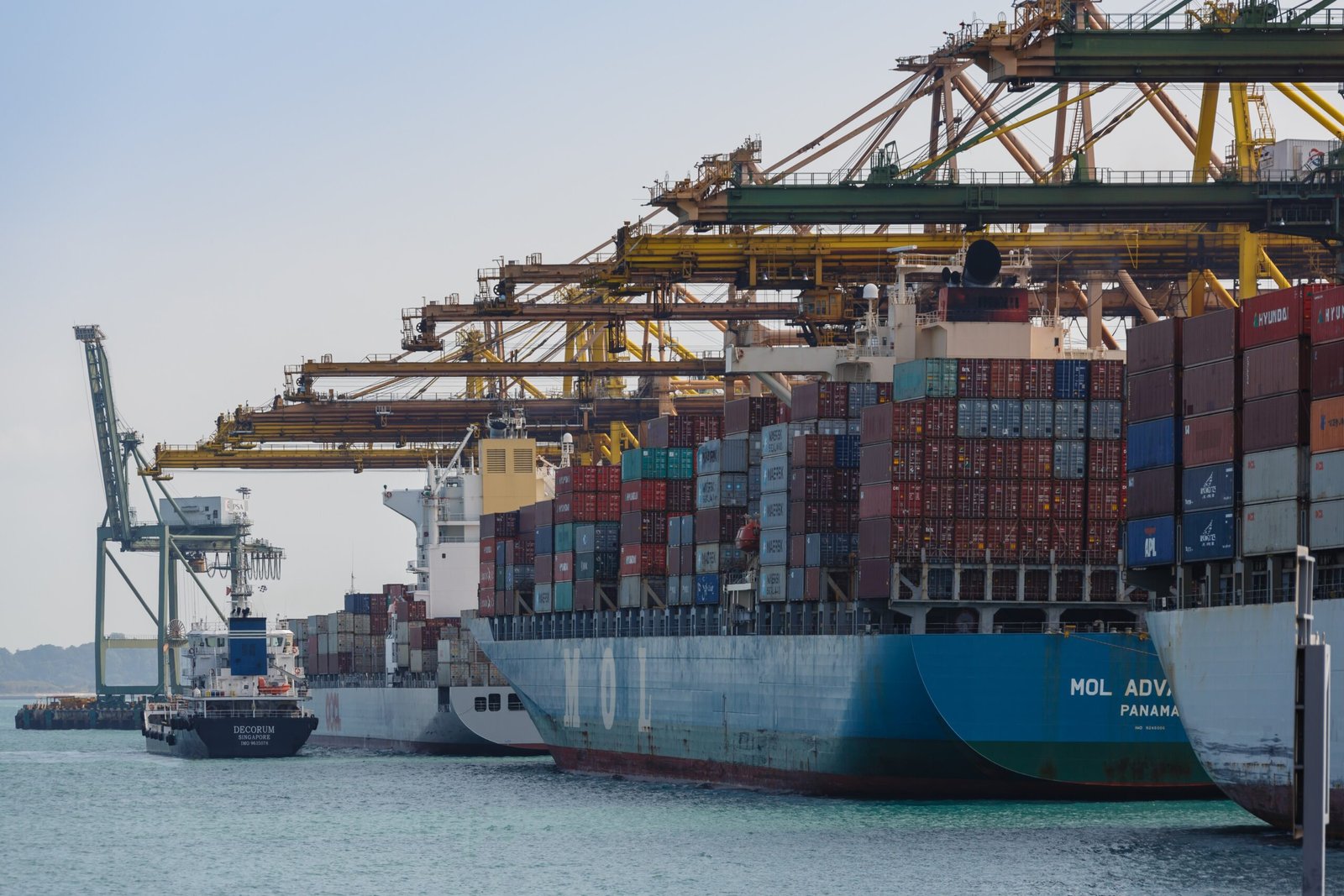 International Shipping: A Global Source of Noise (image credits: wikimedia)