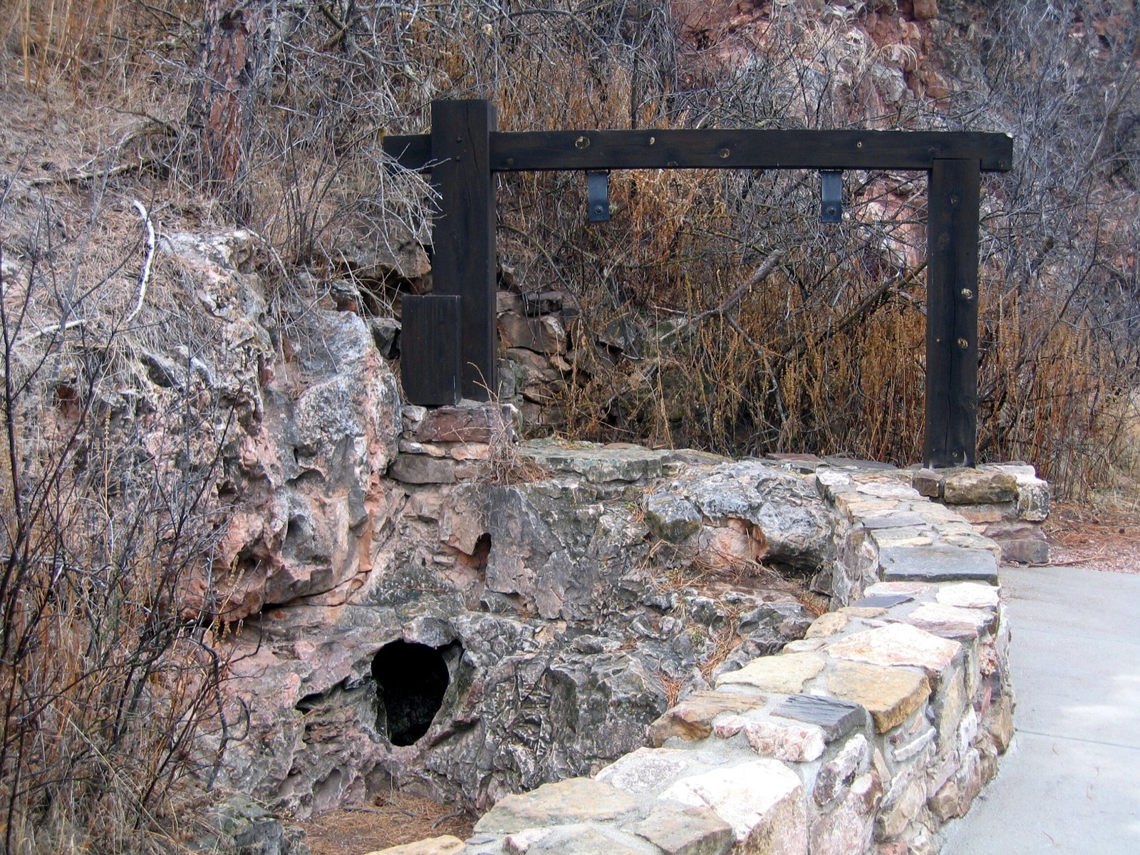 Lessons from the Living Earth (image credits: wikimedia)