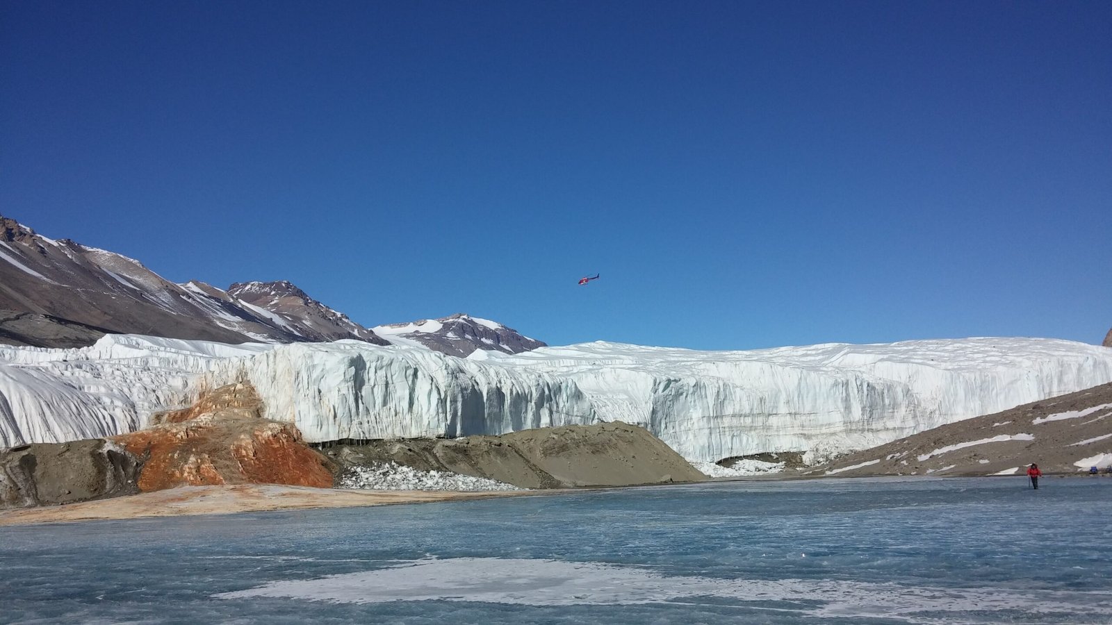 Blood Falls as a Window into Earth’s Climate History (image credits: wikimedia)