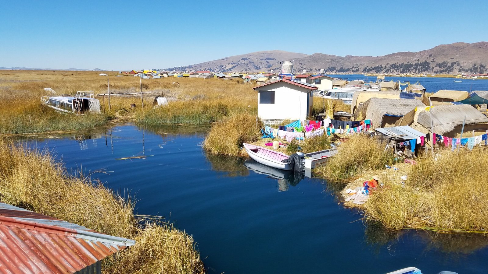How Floating Islands Form (image credits: wikimedia)