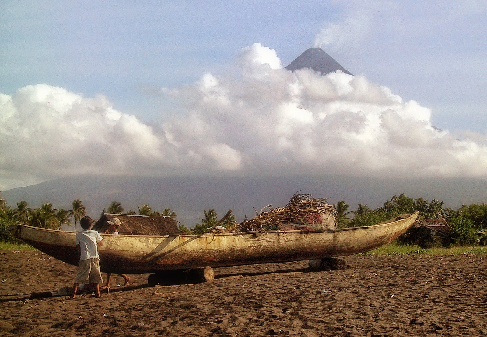The Enduring Allure of Mayon (image credits: wikimedia)