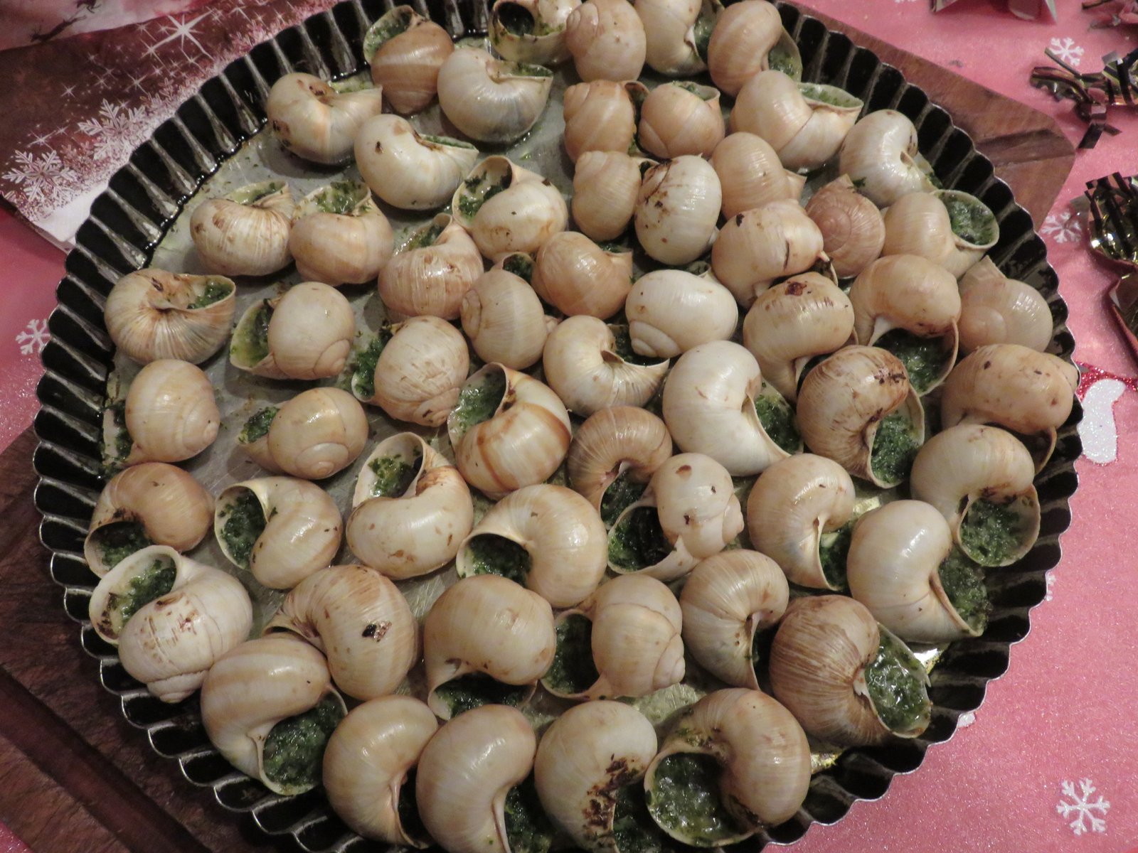 The Iconic Role of Snails in French Cuisine (image credits: wikimedia)