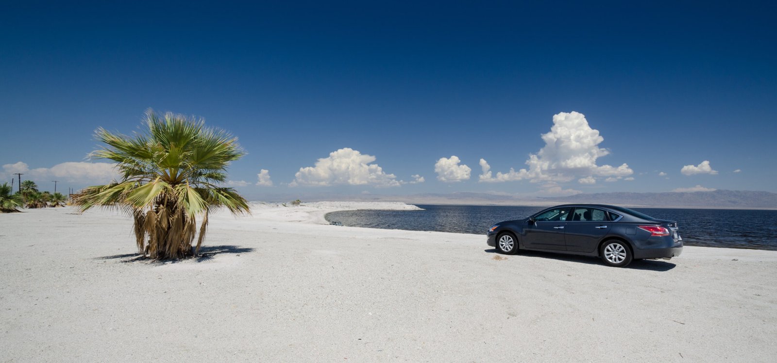 The Shrinking Lake: A Rapidly Disappearing Body of Water (image credits: wikimedia)