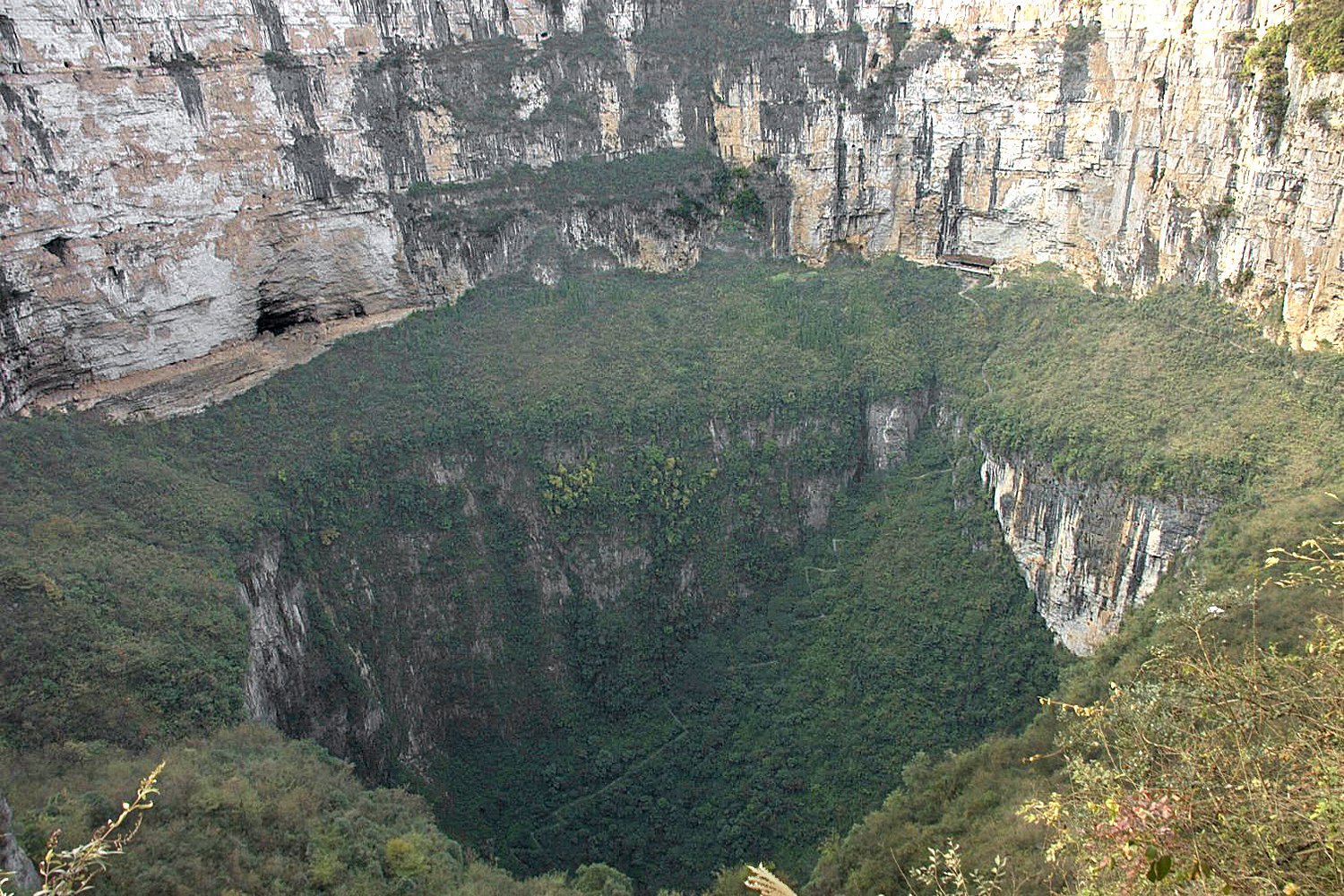 The Birth of China’s Giant Sinkholes (image credits: wikimedia)