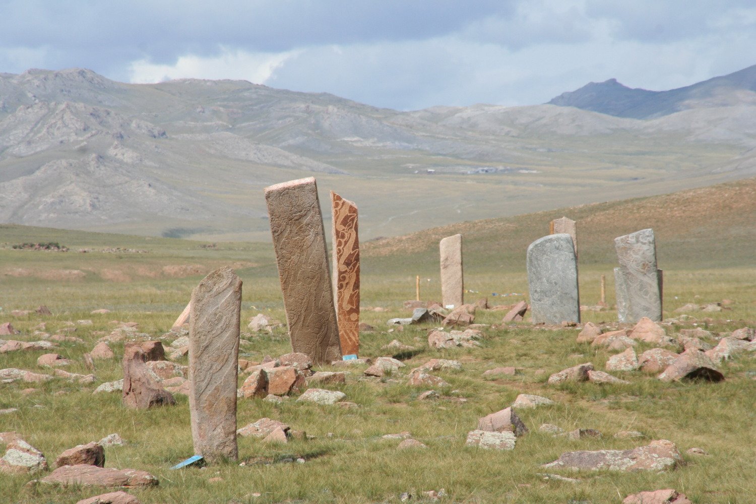 What Makes a Stone a Megalith? (image credits: wikimedia)