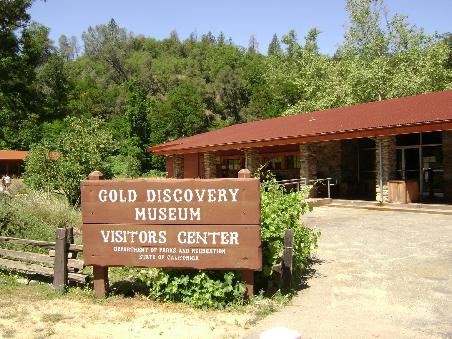 The Accidental Discovery (image credits: wikimedia)