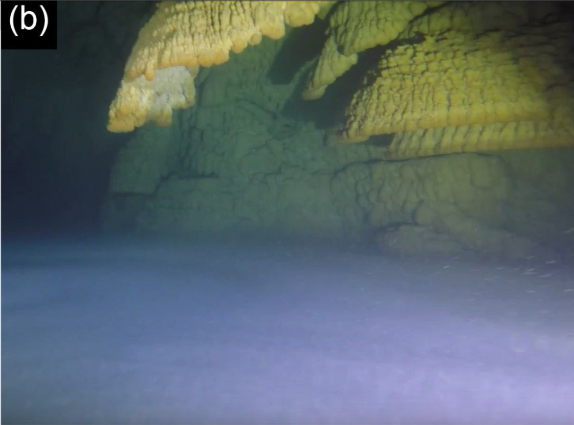 A World Carved by Water and Time (image credits: wikimedia)