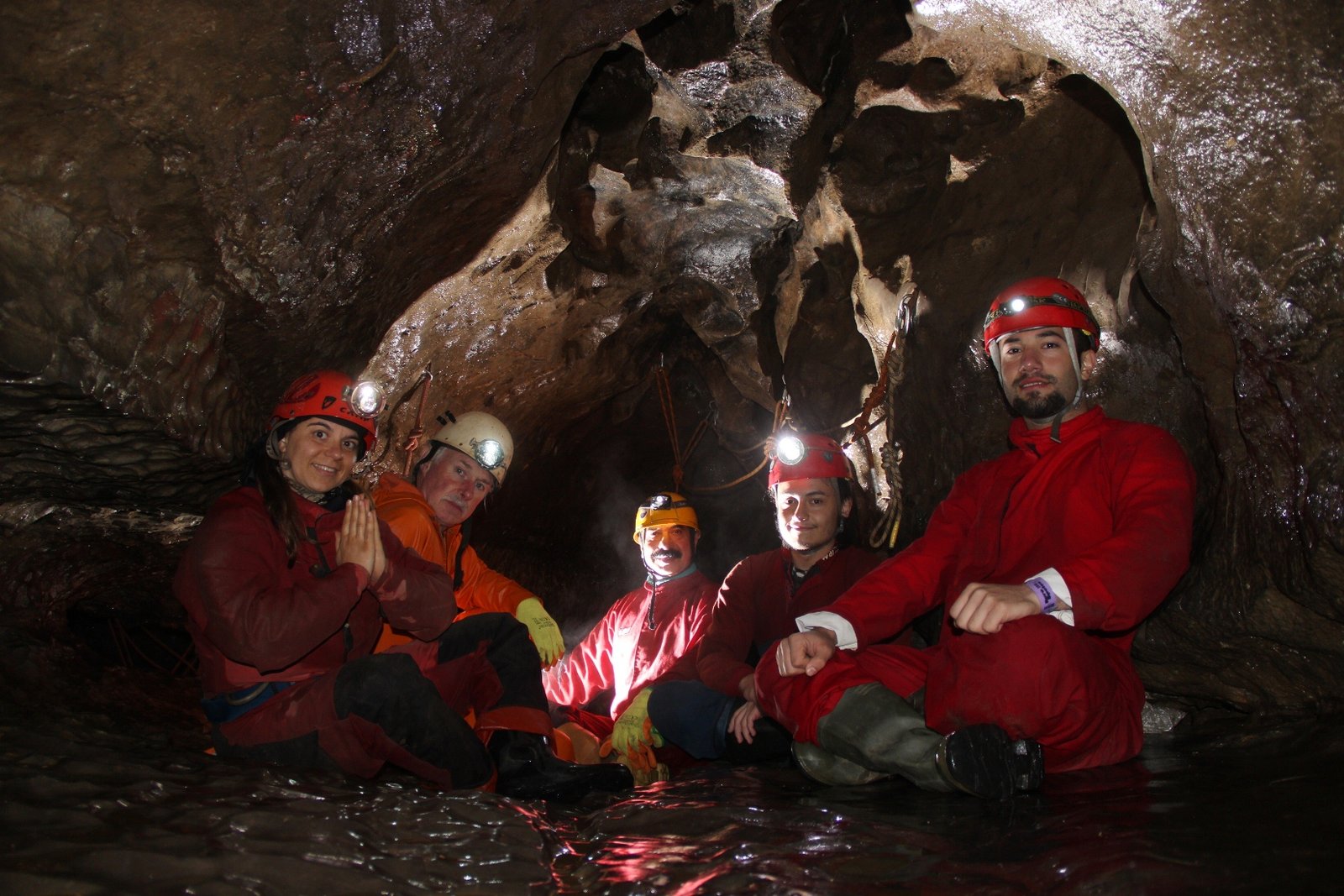 The Caver’s Mindset: Grit, Curiosity, and Respect (image credits: wikimedia)