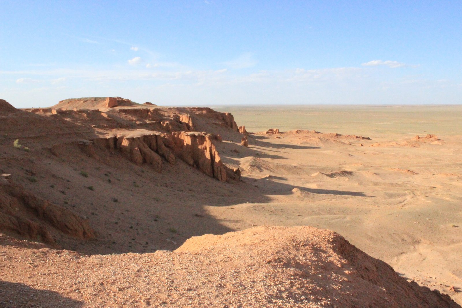 Land of Fire and Wind: The Geography of the Flaming Cliffs (image credits: wikimedia)