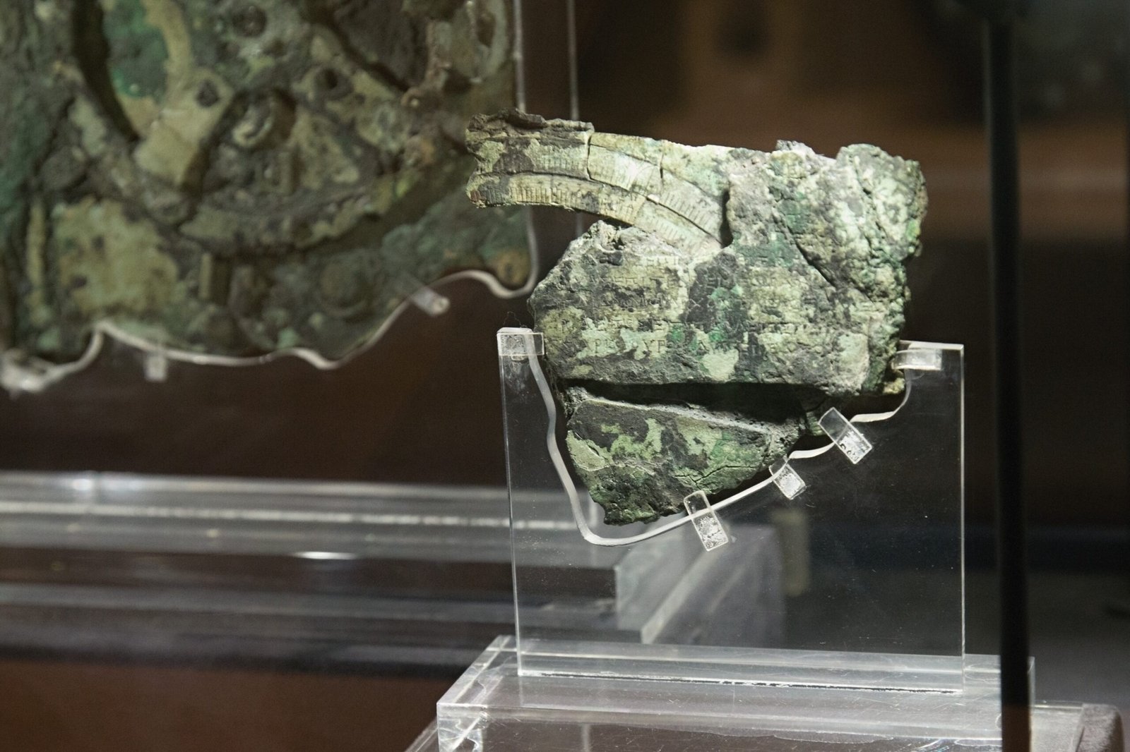 The Mystery of Its Maker (image credits: wikimedia)