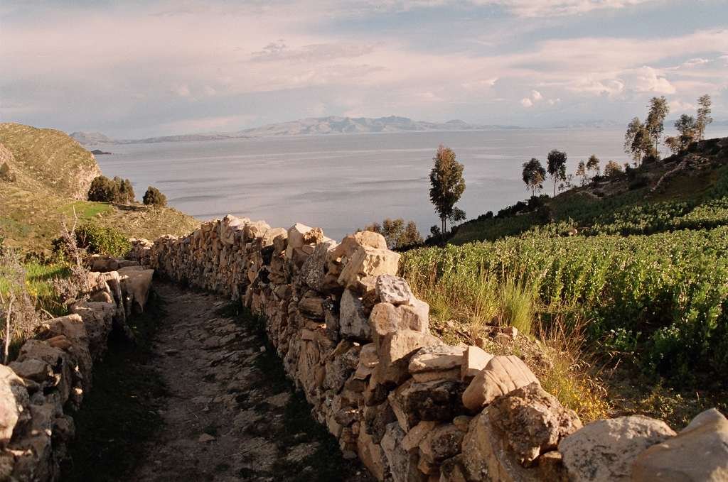 Submerged Shrines of Lake Titicaca (image credits: wikimedia)