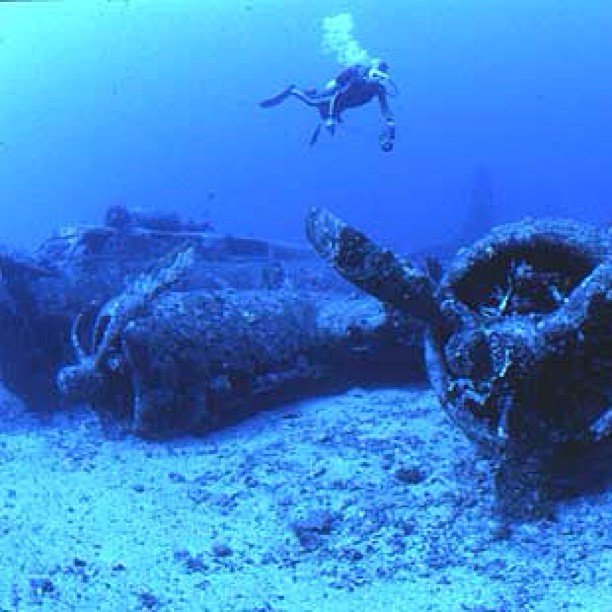 The Sunken Castles of Lake Van (image credits: wikimedia)