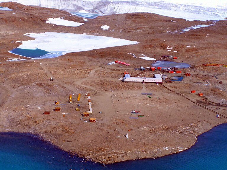 Modern Technology: Unlocking New Secrets Beneath the Ice (image credits: wikimedia)
